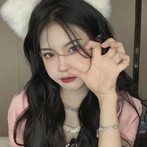 站起来的女孩